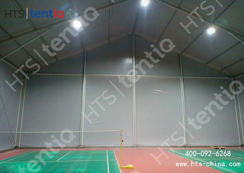 篷房結構做羽毛球館具有很多獨特優勢，如今被廣泛使用