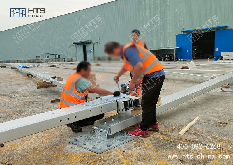 篷房式籃球館配件都是工廠加工完成,現場進行拼接 篷房式籃球館配件都是工廠加工完成,現場進行拼接